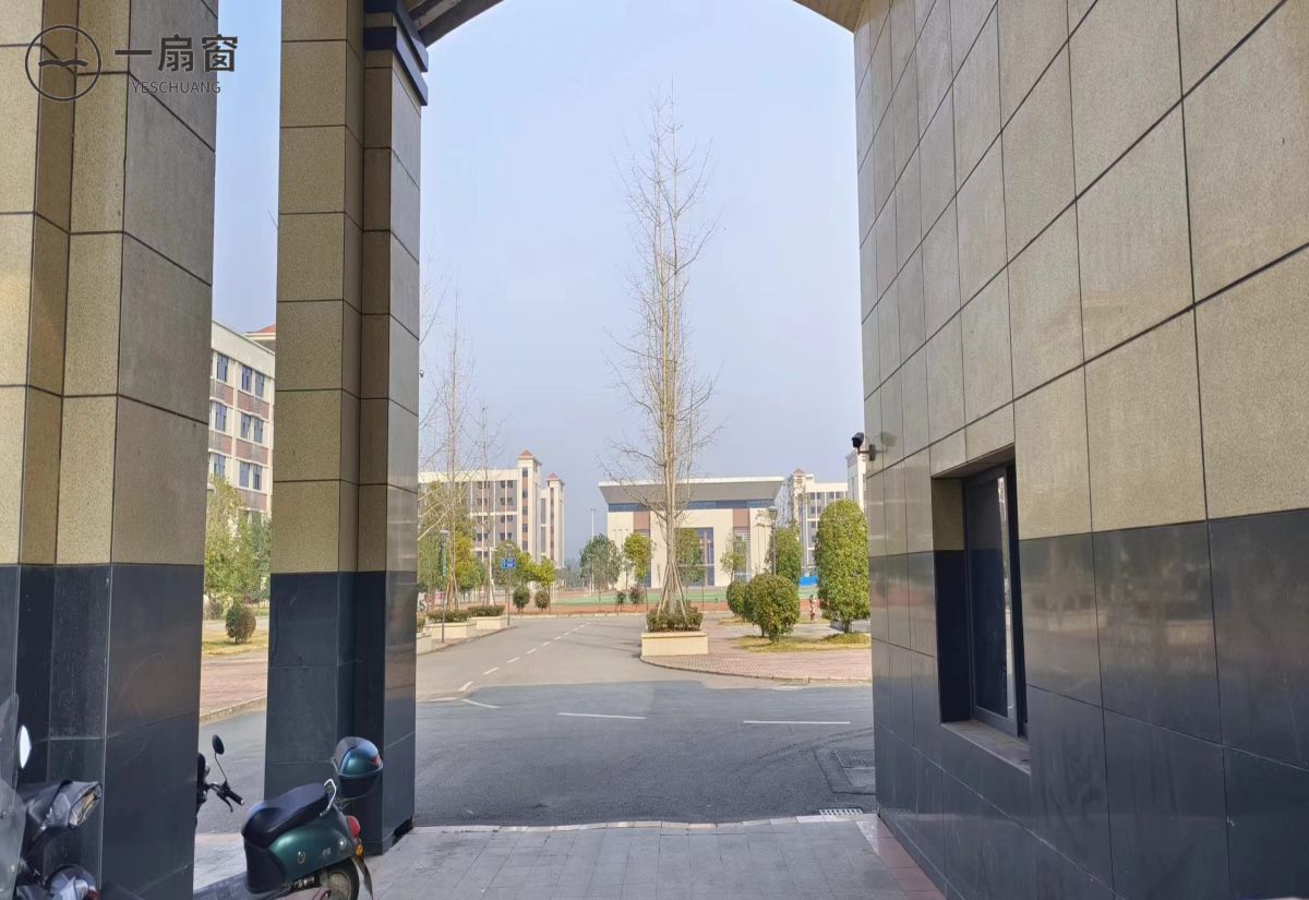 广安光正科技职业高中学校 (5)