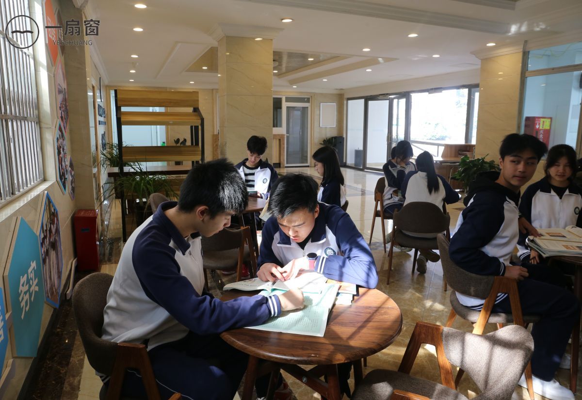 成都城市建设技工学校 (1)