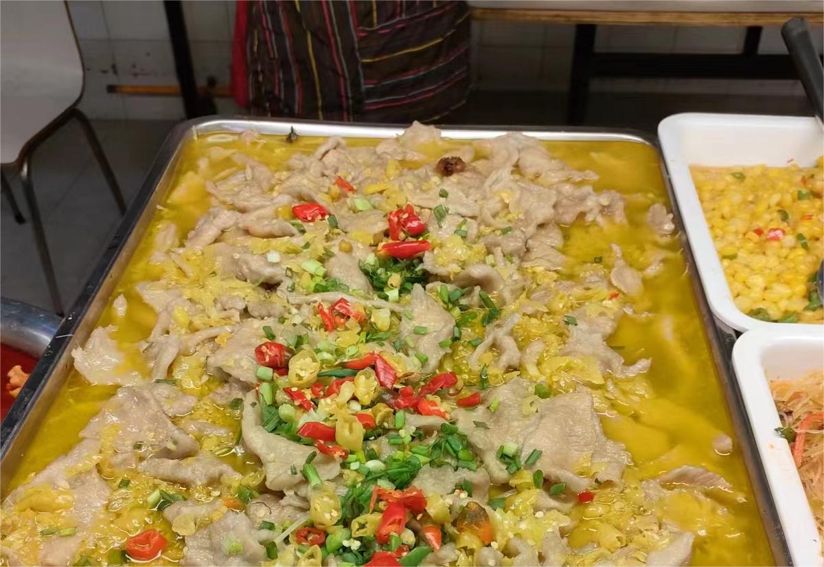 成都华夏旅游商务学校 (9)