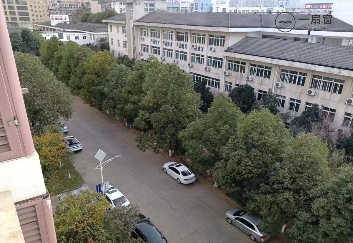 四川省广元市职业高级中学校 (1)