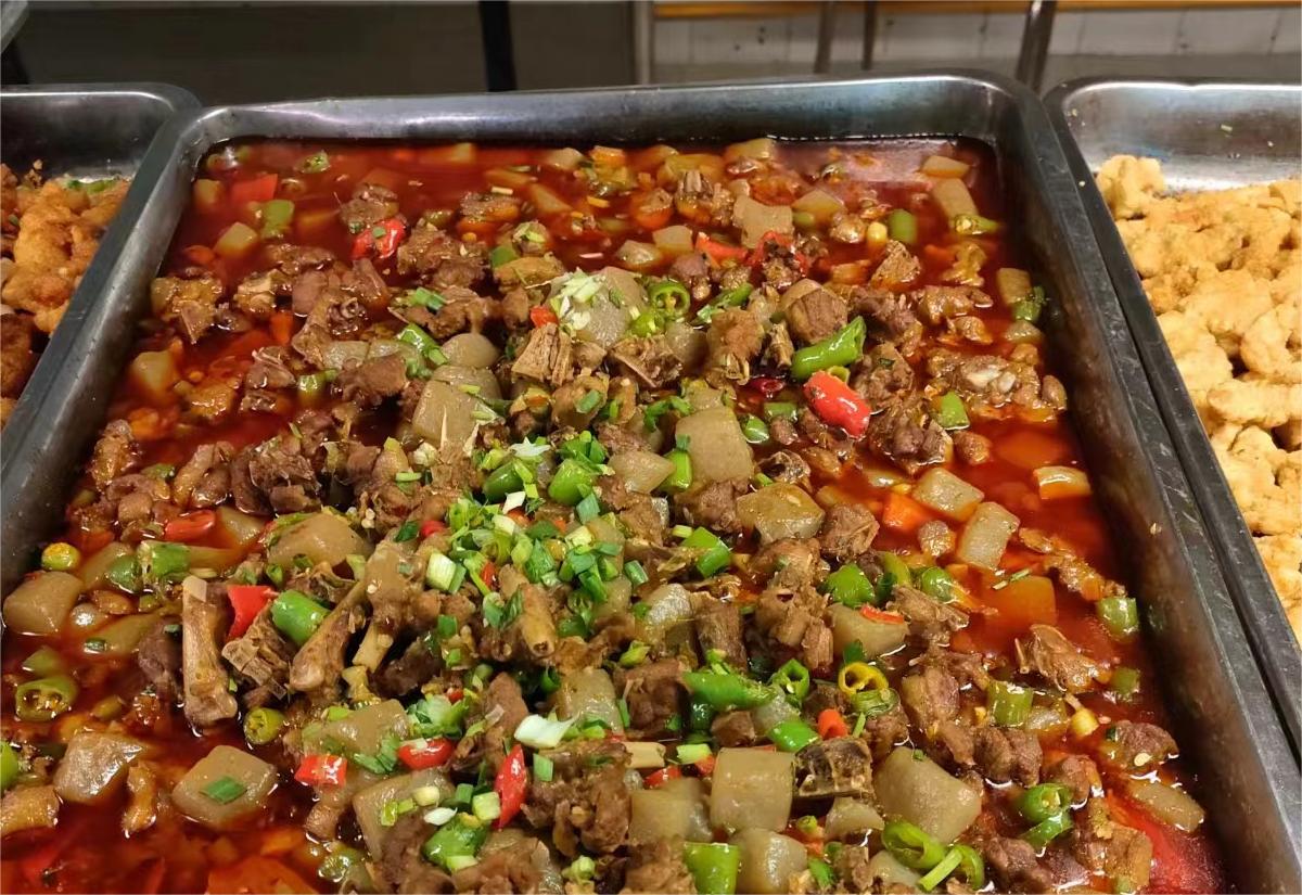 成都华夏旅游商务学校 (11)