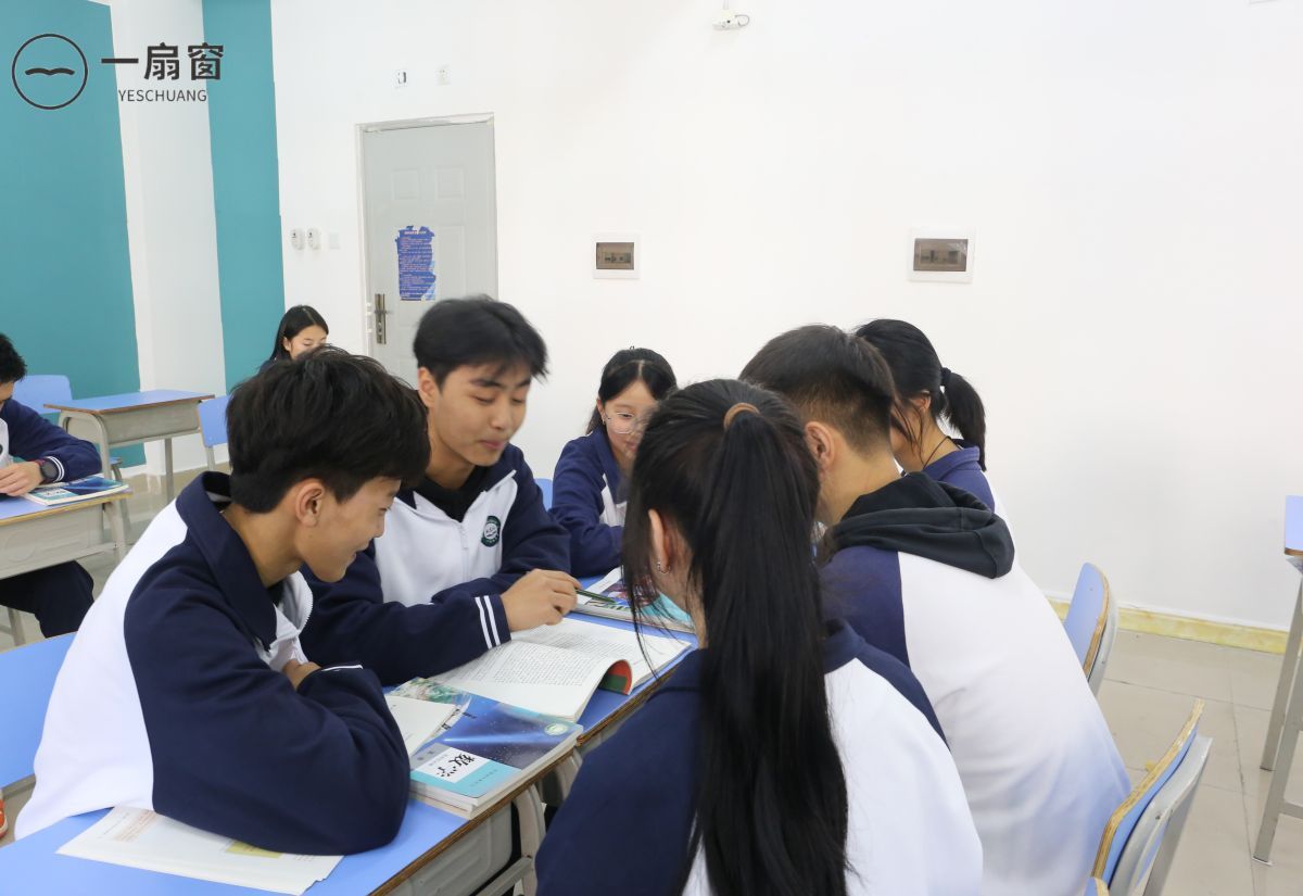 成都城市建设技工学校 (2)