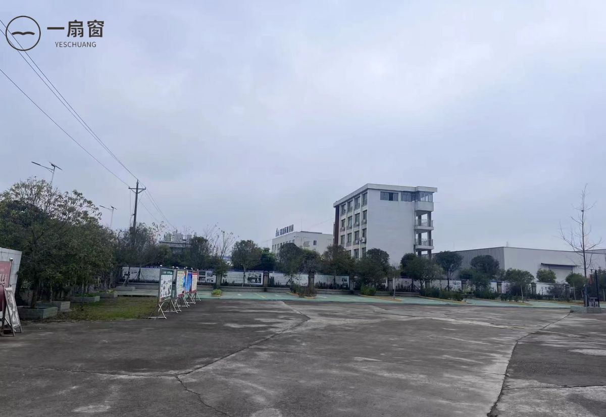 南充理工学校 (4)