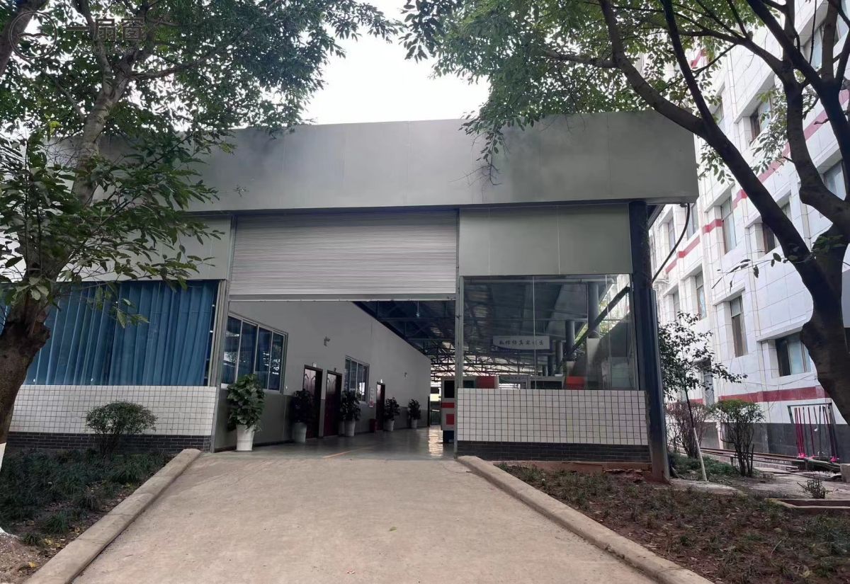 遂宁应用高级技工学校 (9)